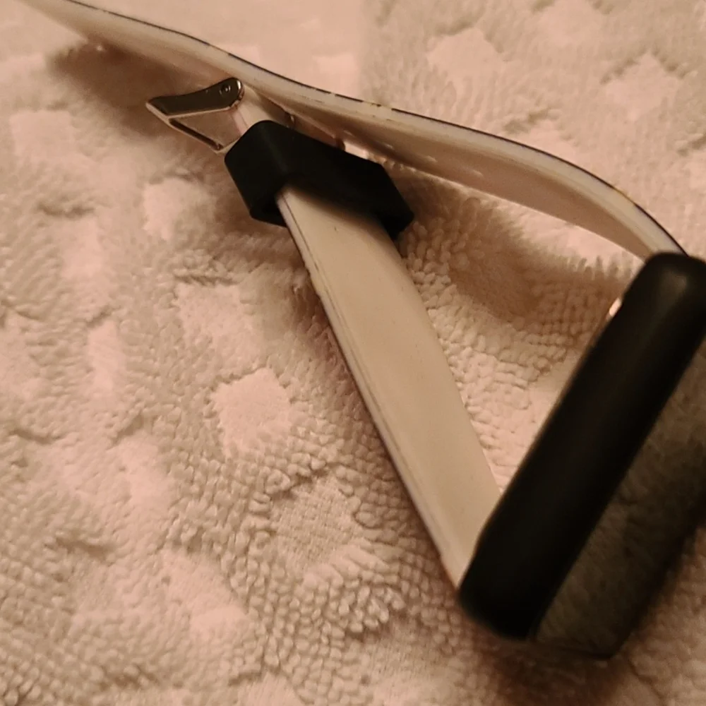 Watch - Picture 2 of 4